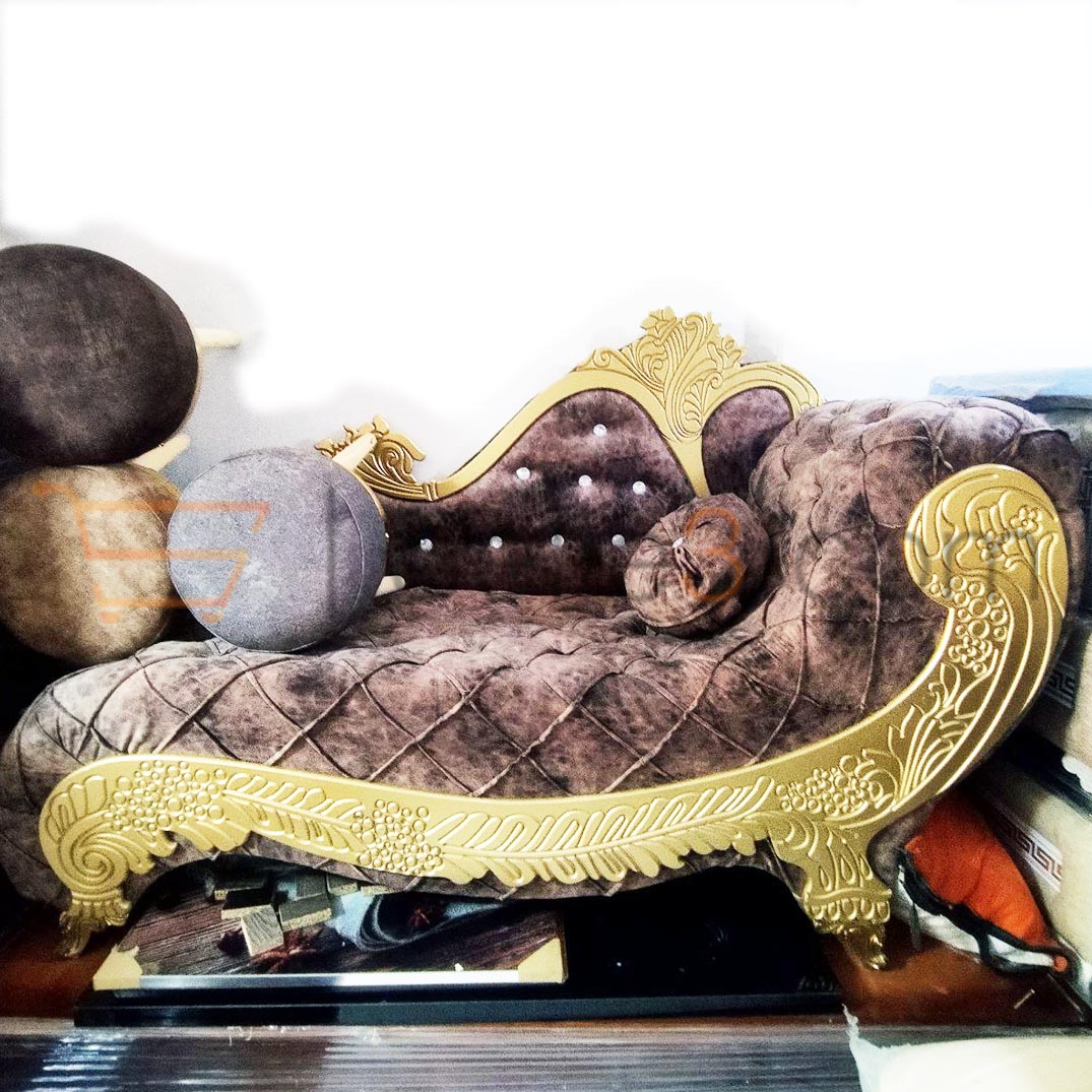 Fauteuil et coussins